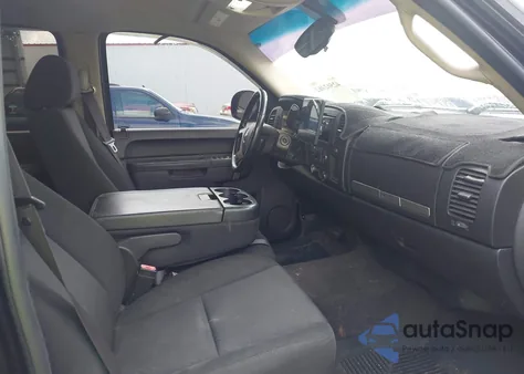 2010 Chevrolet Silverado 1500 Lt from USA, damaged, VIN 3GCRCSE05AG205913